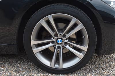 BMW 320i Touring Sport Line Sportautom.AHK LED Pano — slika 6