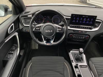 Kia Ceed GT Line Tempo/AHK/Assistenz/CarPlay/Kamera — slika 9