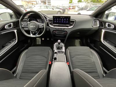 Kia Ceed GT Line Tempo/AHK/Assistenz/CarPlay/Kamera — slika 12