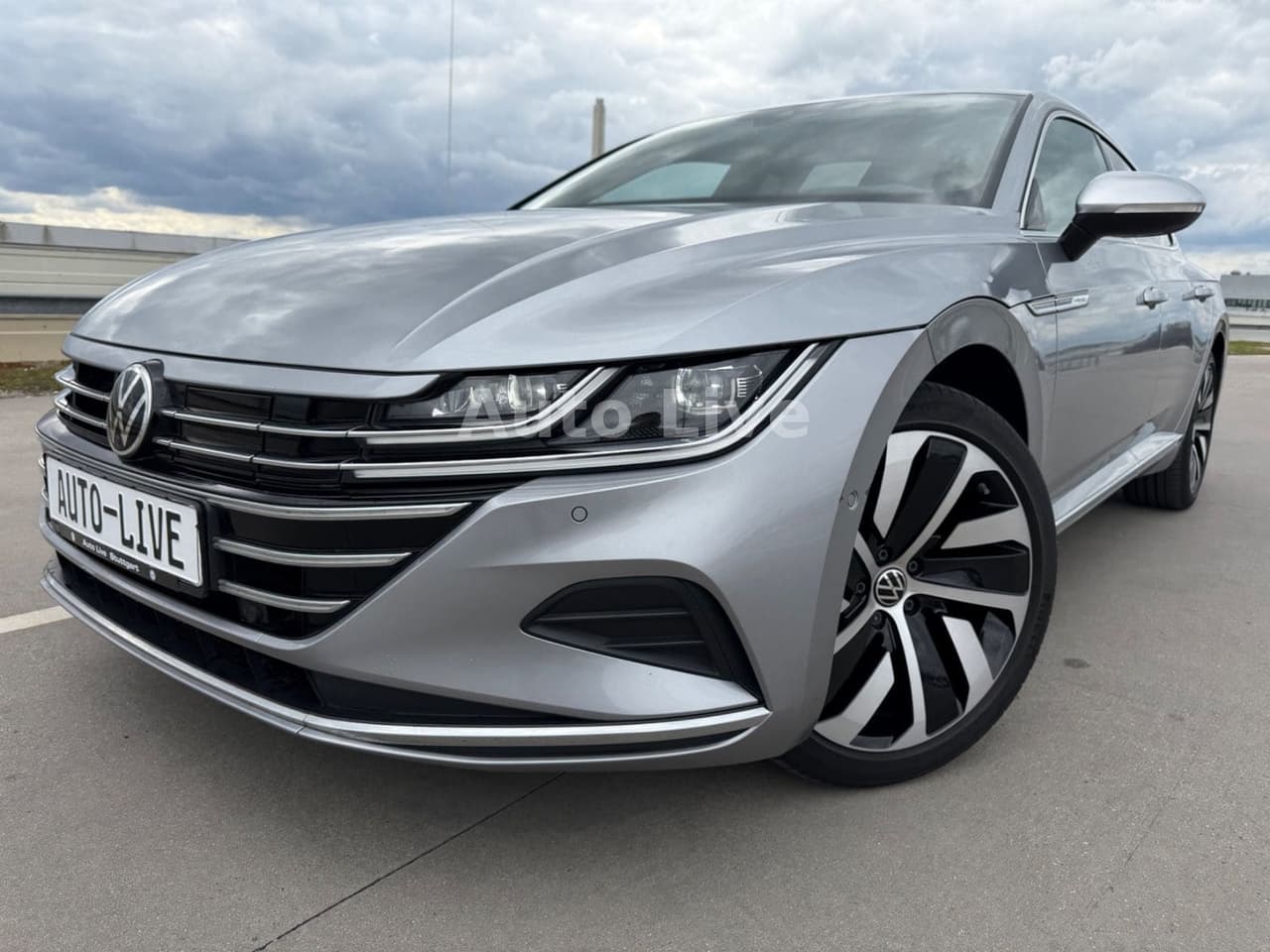 Volkswagen Arteon 1.4 eHybrid DSG*VIRTU*IQ-LED*360*AHK*VOL! — slika 1