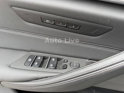BMW 530i M PAKET*SAG*VIRTU*NAVI*LASER*HEAD-UP*KAMERA — slika 18