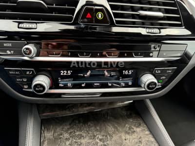 BMW 530i M PAKET*SAG*VIRTU*NAVI*LASER*HEAD-UP*KAMERA — slika 30