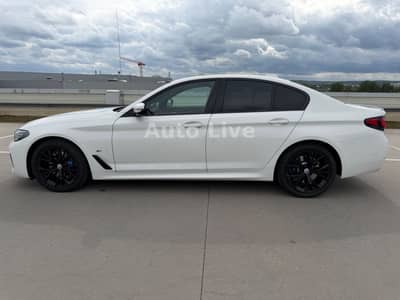 BMW 530i M PAKET*SAG*VIRTU*NAVI*LASER*HEAD-UP*KAMERA — slika 2
