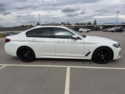 BMW 530i M PAKET*SAG*VIRTU*NAVI*LASER*HEAD-UP*KAMERA — slika 6