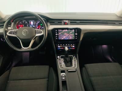 Volkswagen Passat Variant Business DSG°MATRIX°ACC°1.Hd° — slika 17