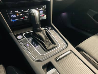 Volkswagen Passat Variant Business DSG°MATRIX°ACC°1.Hd° — slika 12