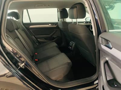 Volkswagen Passat Variant Business DSG°MATRIX°ACC°1.Hd° — slika 19