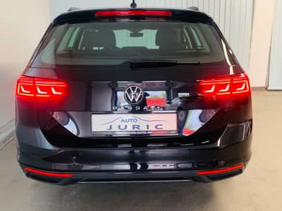 Volkswagen Passat Variant Business DSG°MATRIX°ACC°1.Hd° — slika 3
