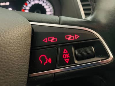 Seat Alhambra Style°7-SITZER°KAMERA°SHZ°Apple-Car° — slika 21