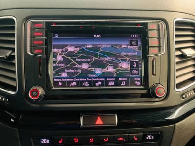 Seat Alhambra Style°7-SITZER°KAMERA°SHZ°Apple-Car° — slika 18