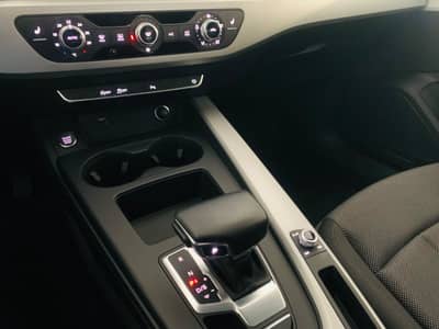 Audi A4 Avant 35 TDI S-tronic°LED°SHZ°NAVI°PDC° — slika 10