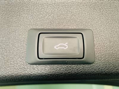 Audi A4 Avant 35 TDI S-tronic°LED°SHZ°NAVI°PDC° — slika 8