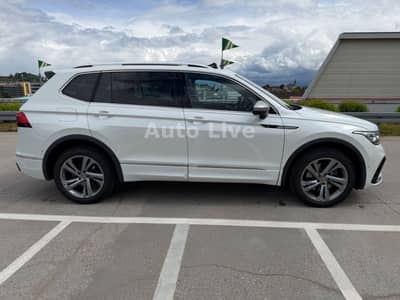 Volkswagen Tiguan Allspace 2.0 TDI DSG*4M*R LINE*7 STZE*360 — slika 6