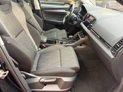 Skoda Karoq Style 4x4/Navi/LED/Kamera/Erster H/TOP — slika 16
