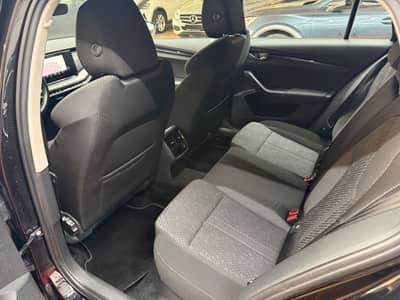 Skoda Octavia Combi Ambition/Navi/LED/SHZ/Erster H/TOP — slika 17
