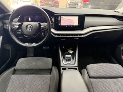 Skoda Octavia Combi Ambition/Navi/LED/SHZ/Erster H/TOP — slika 13