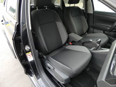 Volkswagen Taigo 1.0 TSI Life 1-Hand LED Navi Virtual SHZ — slika 6
