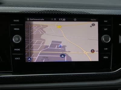 Volkswagen Taigo 1.0 TSI Life 1-Hand LED Navi Virtual SHZ — slika 9