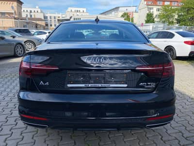 Audi A4 40 TDI quattro S-line Virtual/LED/Assistenz — slika 18