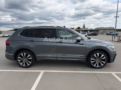 Volkswagen Tiguan Allspace 2.0 TDI DSG*4M*R LINE*7-STZE*360 — slika 6