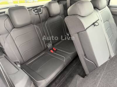 Volkswagen Tiguan Allspace 2.0 TDI DSG*4M*R LINE*7-STZE*360 — slika 12