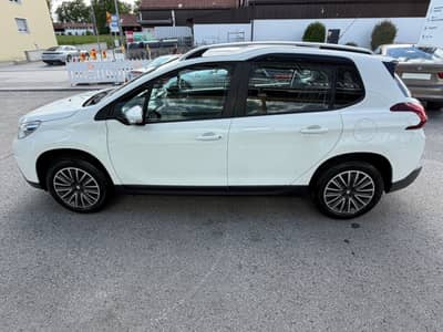 Peugeot 2008 Active*KLIMA*105.000km*PDC*Sitzheizung* — slika 5