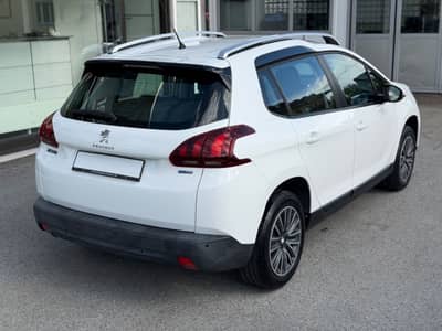 Peugeot 2008 Active*KLIMA*105.000km*PDC*Sitzheizung* — slika 8