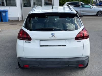 Peugeot 2008 Active*KLIMA*105.000km*PDC*Sitzheizung* — slika 7