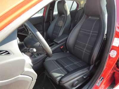 Mercedes-Benz GLA 180 Urban Bi-Xenon Navi Panorama Teilleder — slika 5