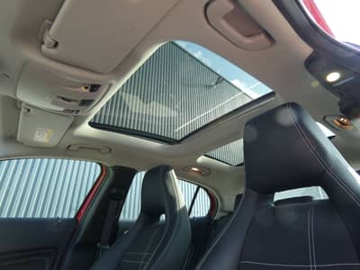 Mercedes-Benz GLA 180 Urban Bi-Xenon Navi Panorama Teilleder — slika 14