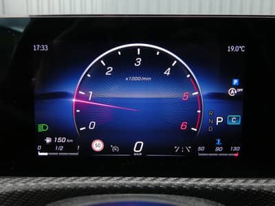 Mercedes-Benz A 180 d DCT LED Navi Teilleder SHZ Kamera 1-Hand — slika 13