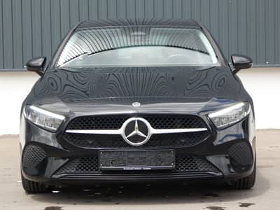 Mercedes-Benz A 180 d DCT LED Navi Teilleder SHZ Kamera 1-Hand — slika 22