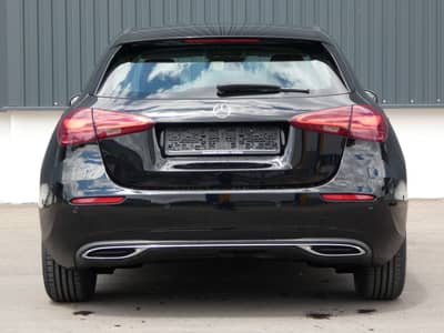 Mercedes-Benz A 180 d DCT LED Navi Teilleder SHZ Kamera 1-Hand — slika 23