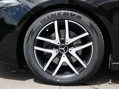 Mercedes-Benz A 180 d DCT LED Navi Teilleder SHZ Kamera 1-Hand — slika 19