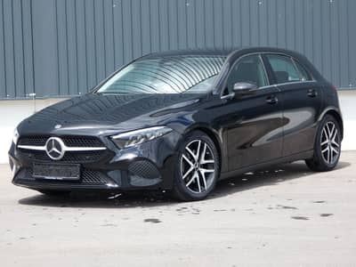 Mercedes-Benz A 180 d DCT LED Navi Teilleder SHZ Kamera 1-Hand — slika 1