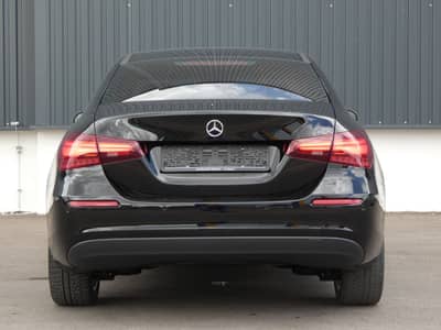 Mercedes-Benz A 180 d Lim 8G DCT LED Navi Teilleder Kamera 18" — slika 24