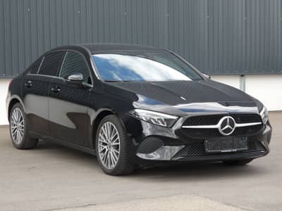 Mercedes-Benz A 180 d Lim 8G DCT LED Navi Teilleder Kamera 18" — slika 18