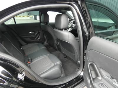 Mercedes-Benz A 180 d Lim 8G DCT LED Navi Teilleder Kamera 18" — slika 7