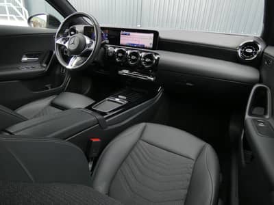 Mercedes-Benz A 180 d Lim 8G DCT LED Navi Teilleder Kamera 18" — slika 2
