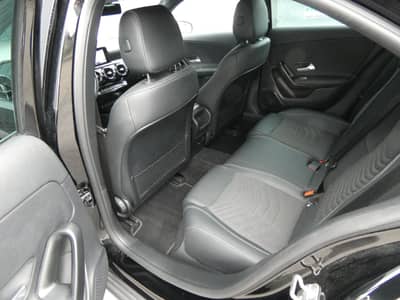 Mercedes-Benz A 180 d Lim 8G DCT LED Navi Teilleder Kamera 18" — slika 8