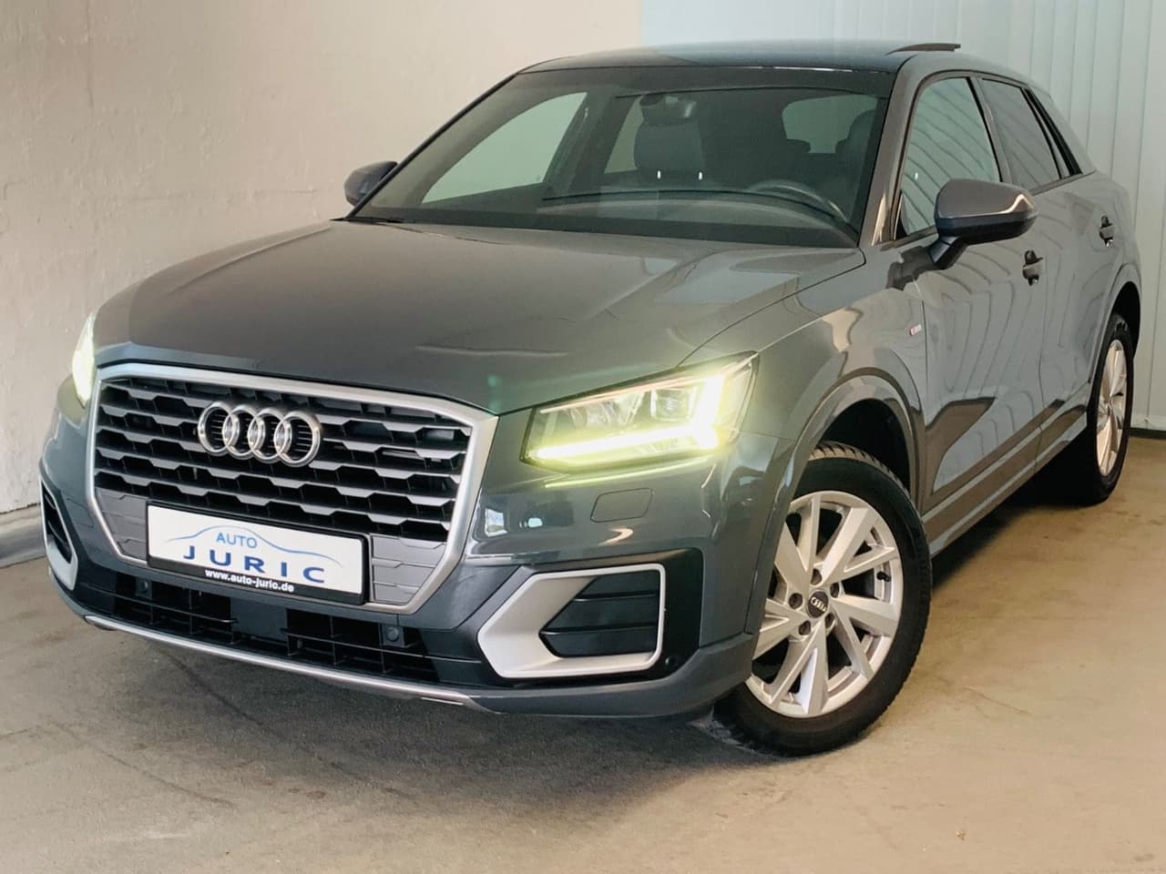 Audi Q2 35 TFSI S line°KAMERA°PANORAMA°AHK°1.Hd° — slika 1
