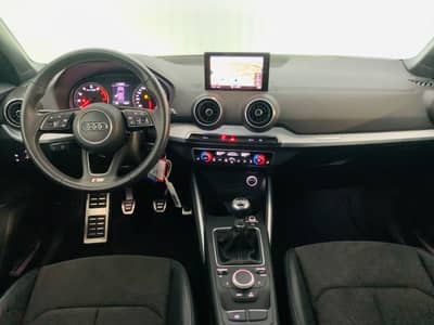 Audi Q2 35 TFSI S line°KAMERA°PANORAMA°AHK°1.Hd° — slika 23