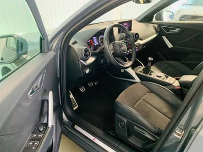 Audi Q2 35 TFSI S line°KAMERA°PANORAMA°AHK°1.Hd° — slika 20