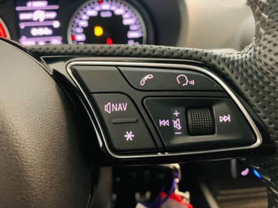 Audi Q2 35 TFSI S line°KAMERA°PANORAMA°AHK°1.Hd° — slika 15