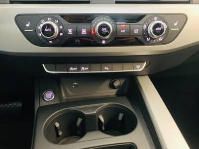 Audi A4 Avant 35 TDI S tronic°PANO°KAM°SHZ°Sportsitze — slika 14