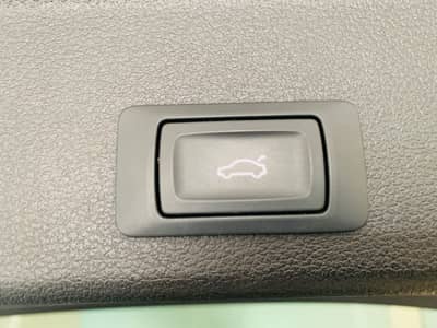 Audi A4 Avant 35 TDI S tronic°LED°SHZ°NAVI°PDC°1.Hd° — slika 8