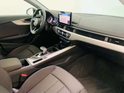 Audi A4 Avant 35 TDI S tronic°LED°SHZ°NAVI°PDC°1.Hd° — slika 20