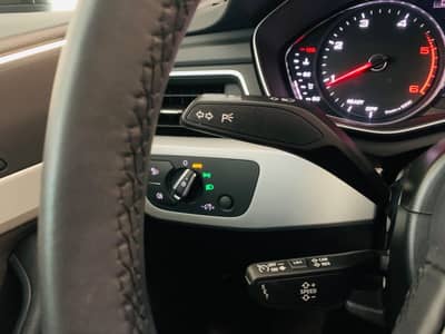 Audi A4 Avant 35 TDI S tronic°LED°SHZ°NAVI°PDC°1.Hd° — slika 17
