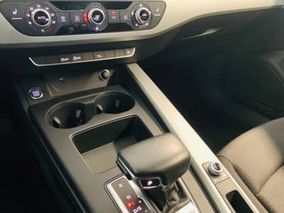 Audi A4 Avant 35 TDI S tronic°LED°SHZ°NAVI°PDC°1.Hd° — slika 9
