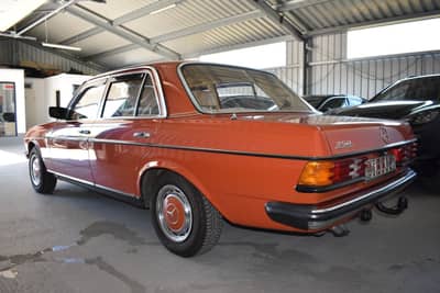 Mercedes-Benz E 250 6 Zylinder Benziner Zustand Top BRD H-Zula — slika 4